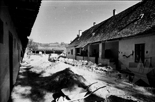 THM-BJ-09489 - Bátaapáti, South Hungary, 1988