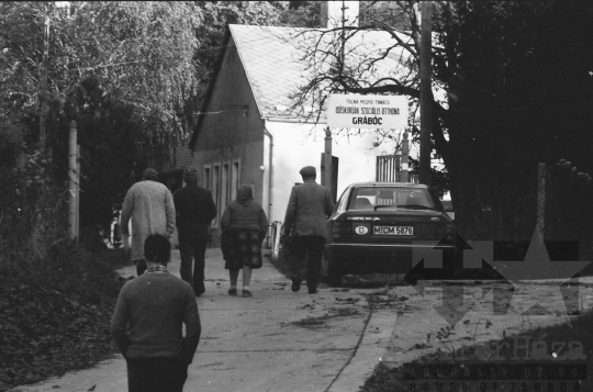 THM-BJ-09526a - Grábóc, South Hungary, 1988