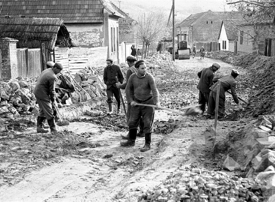 THM-BJ-09865 - Szekszárd, South Hungary, 1967