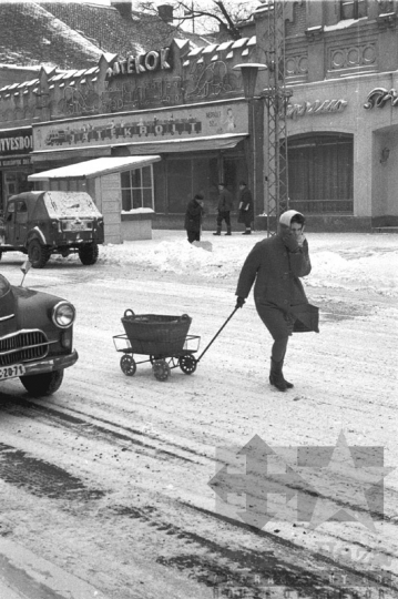 THM-BJ-09938 - Szekszárd, South Hungary, 1964