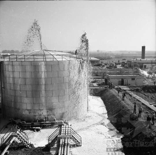 THM-BJ-10493 - Szekszárd, South Hungary, 1977