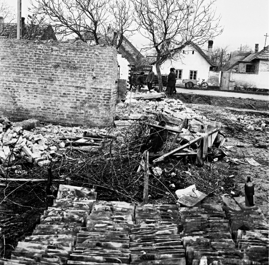 THM-BJ-10532 - Szekszárd, South Hungary, 1977