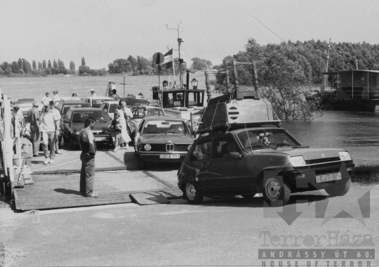 THM-BJ-11591 - Fadd-Dombori, South Hungary, 1990