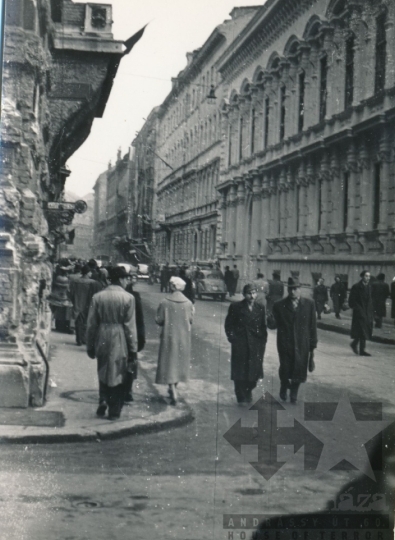 THM-DI-2016.32.13 - The 1956 Revolution and Freedom Fight in Kálvin square and Múzeum Boulevard and in the area