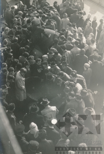 THM-DI-2016.32.15 - The 1956 Revolution and Freedom Fight in Rákóczi Street and in the area