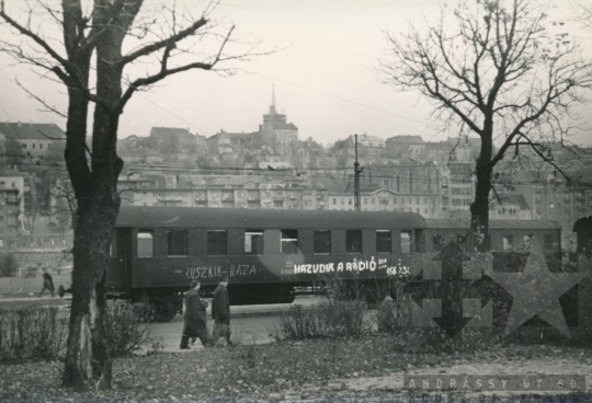 THM-DI-2016.32.32 - The 1956 Revolution and Freedom Fight in Buda