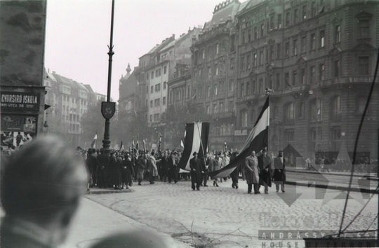 THM-FGY-2017.3.30 - The 1956 Revolution and Freedom Fight in city centre