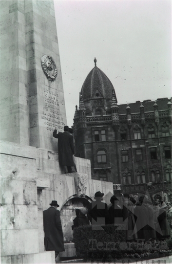 THM-FGY-2017.3.39 - The 1956 Revolution and Freedom Fight in city centre