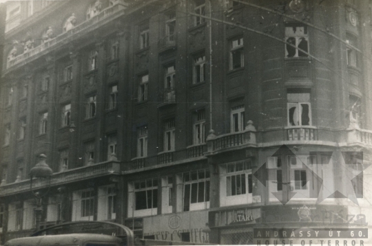 THM-PP-2013.16.22 - The 1956 Revolution and Freedom Fight in Kálvin square, Múzeum Boulevard and in the area