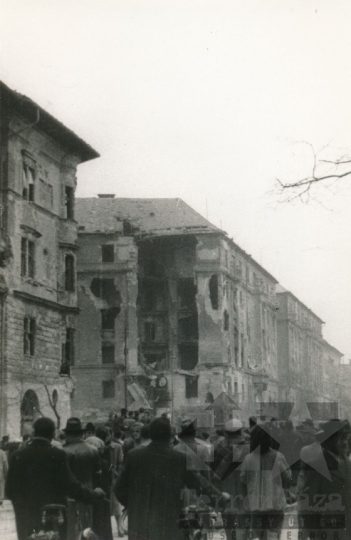 THM-PP-2013.16.29 - The 1956 Revolution and Freedom Fight in Üllői Street and in the area