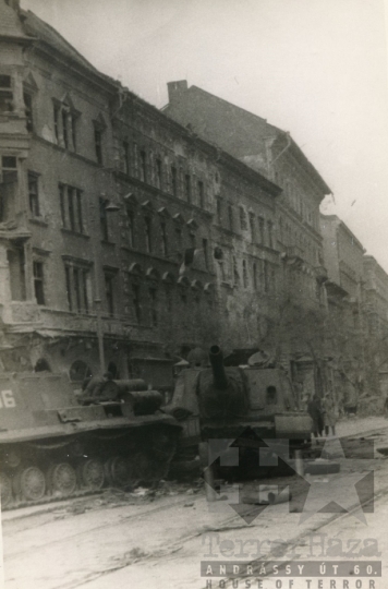 THM-PP-2013.16.36 - The 1956 Revolution and Freedom Fight in József Boulevard and in the area