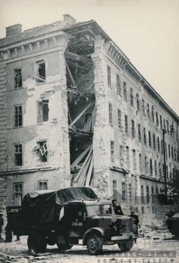 THM-RF-2016.5.21 - The 1956 Revolution and Freedom Fight in Üllői Street and in the area