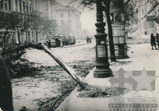 THM-RF-2016.5.26 - The 1956 Revolution and Freedom Fight in Ferenc Boulevard and in the area