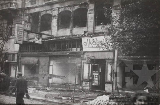 THM-TF-00011 - The 1956 Revolution and Freedom Fight in Rákóczi Street and in the area