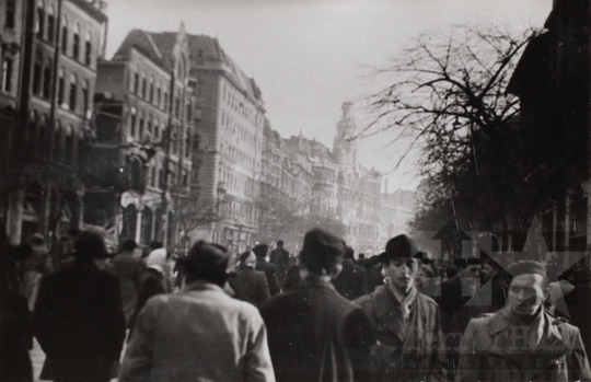 THM-TF-00016 - The 1956 Revolution and Freedom Fight in Erzsébet Boulevard and in the area