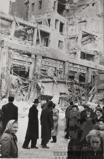 THM-TF-00022 - The 1956 Revolution and Freedom Fight in Rákóczi Street and in the area