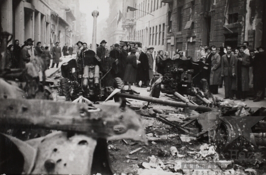 THM-TF-00034 - The 1956 Revolution and Freedom Fight in József Boulevard and in the area