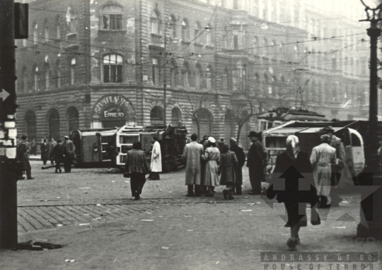 THM-UN-2016.1.11 - The 1956 Revolution and Freedom Fight in Blaha Lujza Square