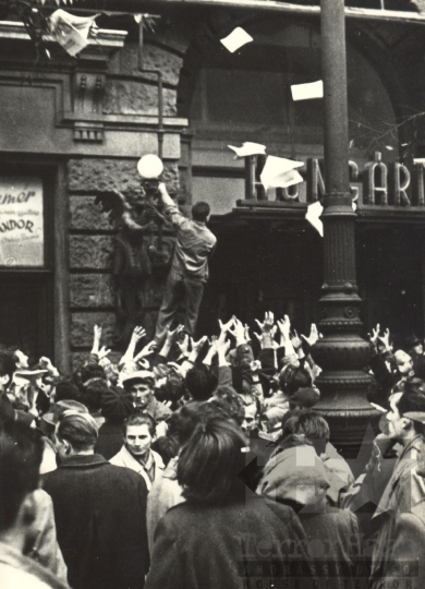 THM-UN-2016.1.20 - The 1956 Revolution and Freedom Fight in Lenin Boulevard and in the area