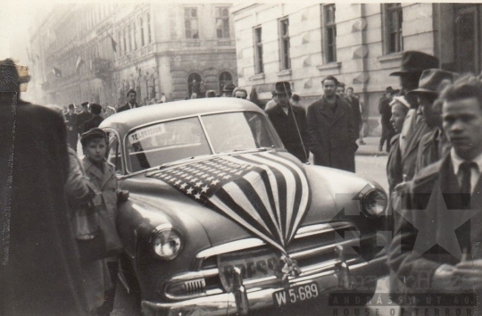 THM-UN-2017.1.160 - The 1956 Revolution and Freedom Fight in Köztársaság Square