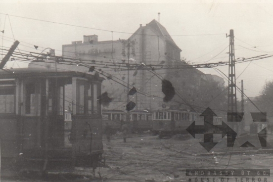 THM-UN-2017.1.78 - The 1956 Revolution and Freedom Fight in Kálvin square and Múzeum Boulevard and in the area