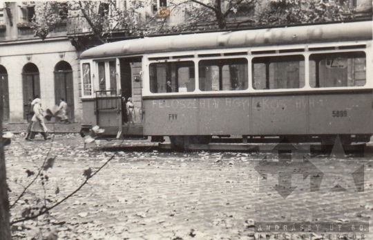 THM-UN-2017.1.87 - The 1956 Revolution and Freedom Fight in Rákóczi street and in the area