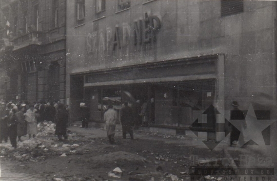 THM-UN-2017.1.9 - The 1956 Revolution and Freedom Fight in József Boulevard and in the area