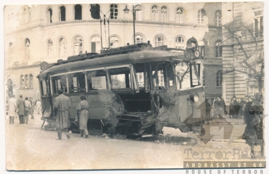 THM-UN-2018.1.8 - The 1956 Revolution and Freedom Fight in József Boulevard and in the area